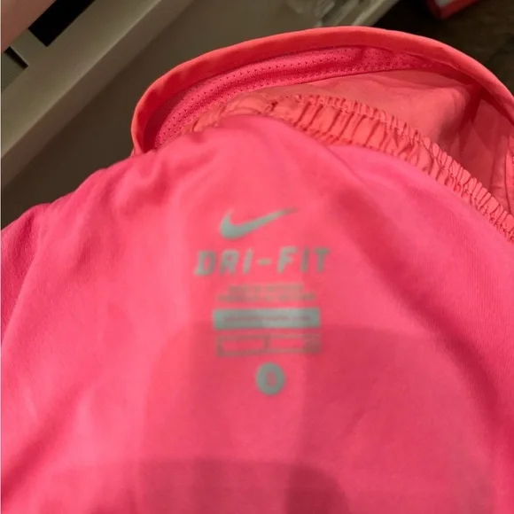 Nike Bright Pink Running Shorts - Picture 4 of 4